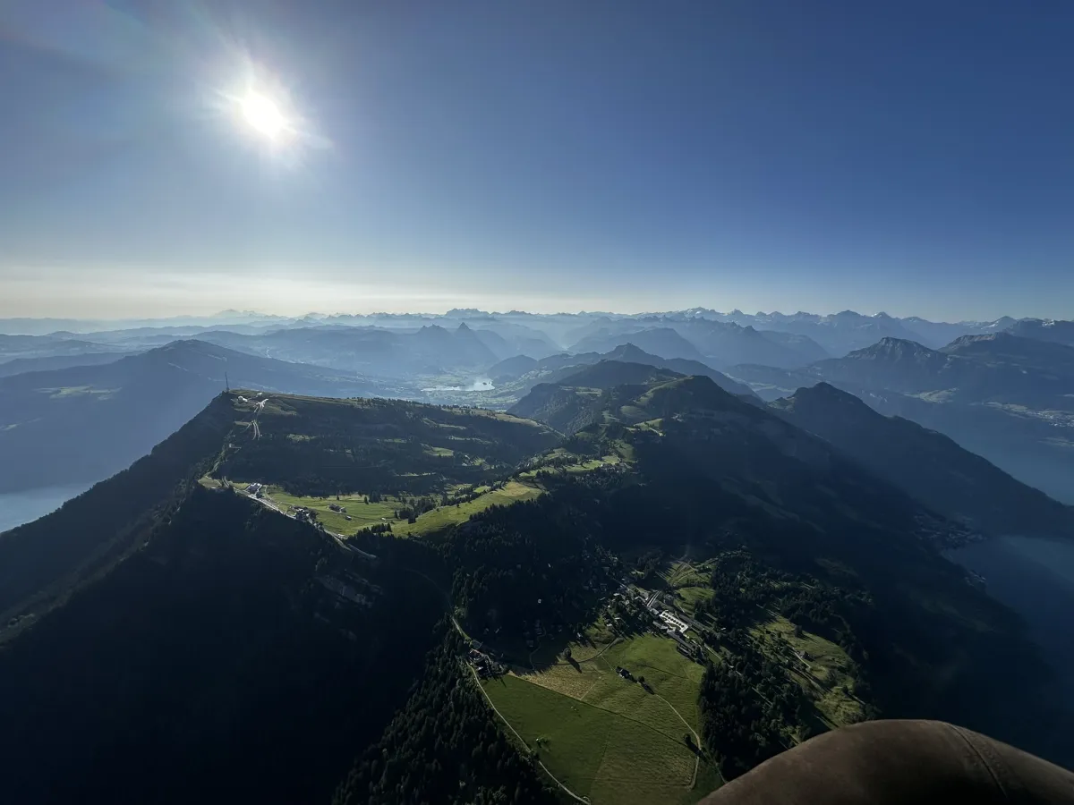Fahrt direkt über Rigi Kulm in Richtung Linthebene