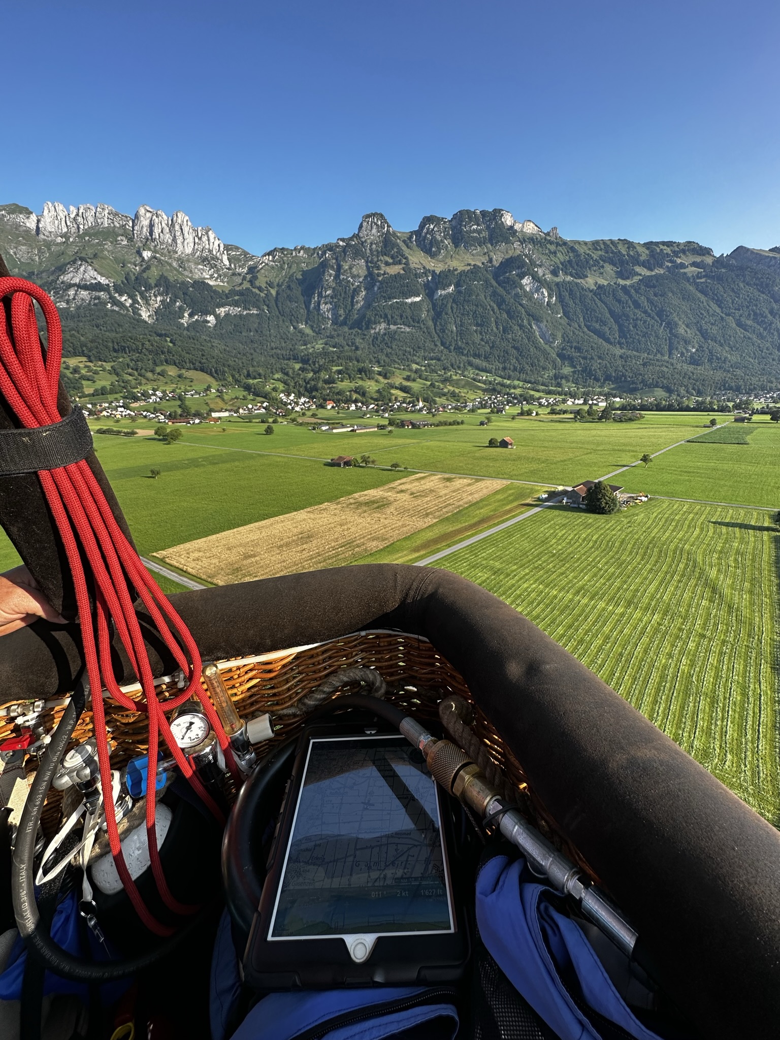 Landanfahrt in Rheintal bei Gams